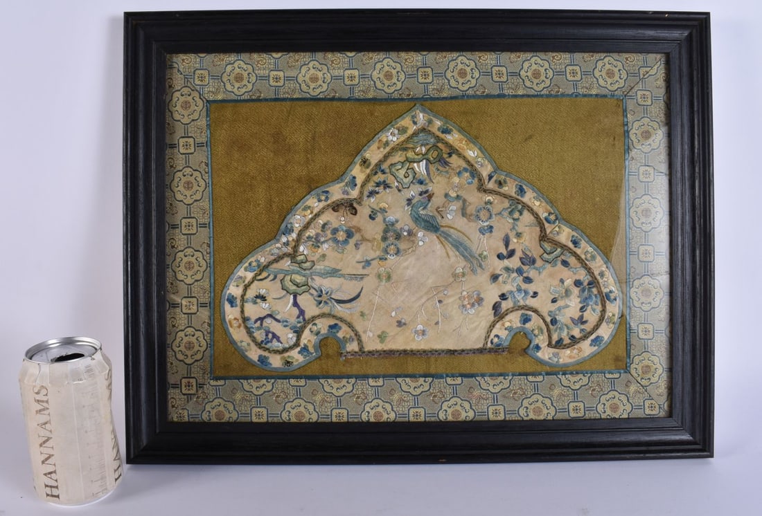 A 19TH CENTURY CHINESE SILK EMBROIDERED PANEL Late Qing. 48 cm x 32 cm. (1 of 5)