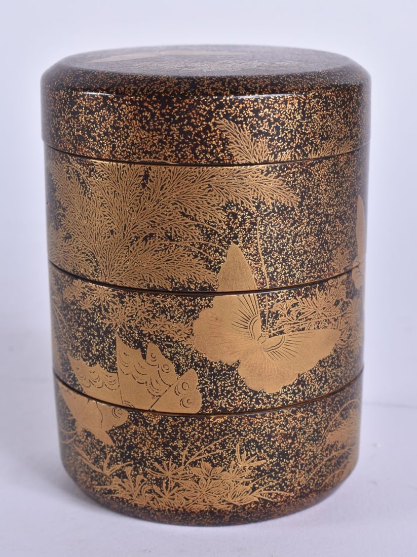 A FINE 19TH CENTURY JAPANESE MEIJI PERIOD GOLD LACQUER BOX AND COVER decorated with butterflies and (1 of 5)