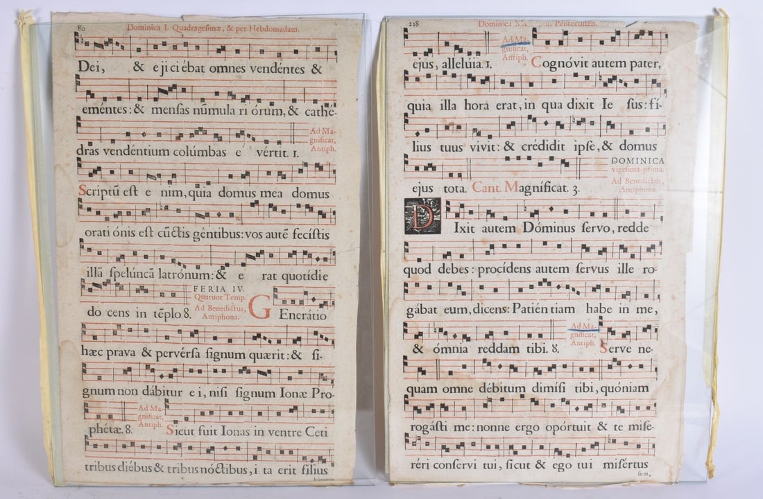 TWO SHEETS OF EARLY MUSIC PARCHMENT SHEETS Dominica I, possibly 17th century. 44 cm x 26 cm. (2) (1 of 6)