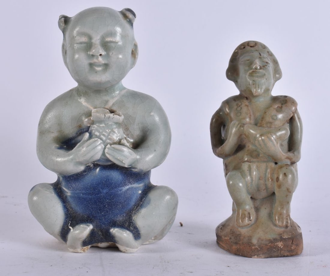 TWO 18TH/19TH CENTURY SOUTH EAST ASIAN FIGURES possibly shipwreck. Largest 12.5 cm high. (2) (1 of 4)