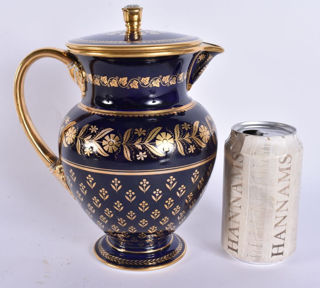 AN ANTIQUE FRENCH SEVRES PORCELAIN COFFEE POT AND COVER. 23 cm high. (1 of 6)