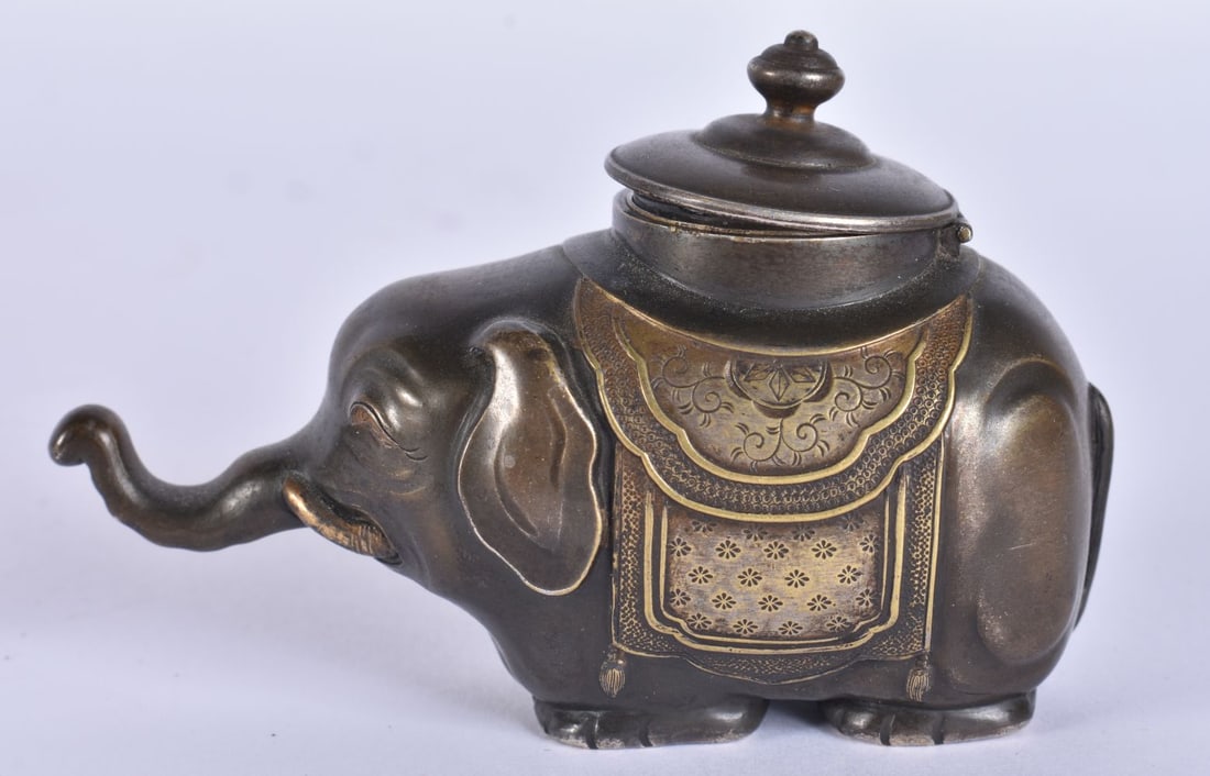 A LOVELY 19TH CENTURY FRENCH JAPANESE MIXED METAL ELEPHANT INKWELL. 9 cm x 6 cm. (1 of 6)