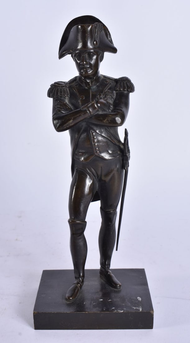 A LATE 19TH CENTURY FRENCH GRAND TOUR BRONZE FIGURE OF NAPOLEON. 23 cm high. (1 of 5)
