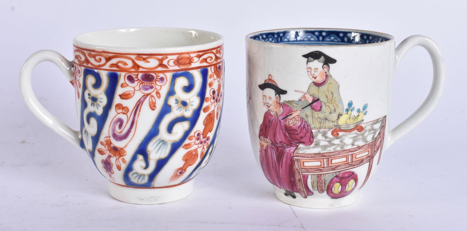 TWO 18TH CENTURY WORCESTER PORCELAIN CUPS. (2) (1 of 5)
