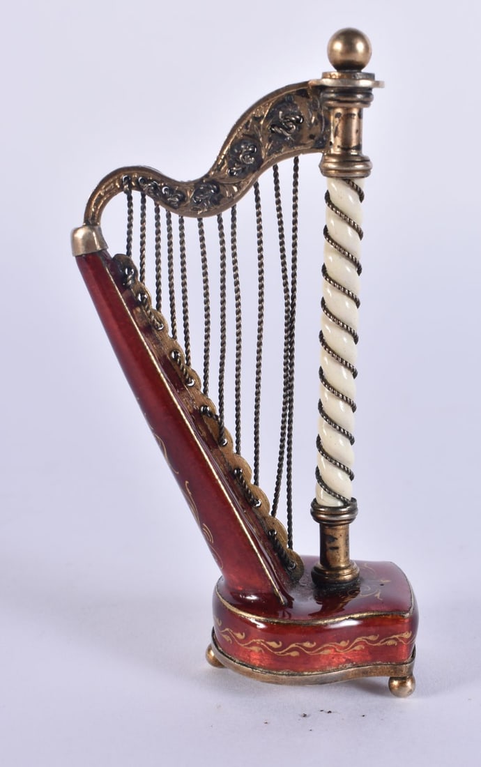 A FINE AND RARE 19TH CENTURY AUSTRIAN SILVER AND ENAMEL HARP VINAIGRETTE by Ludwig Politzer. 8 cm x (1 of 6)