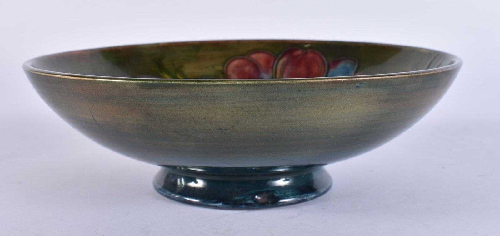 A MOORCROFT ANEMONE BOWL. 18 cm wide. (1 of 4)