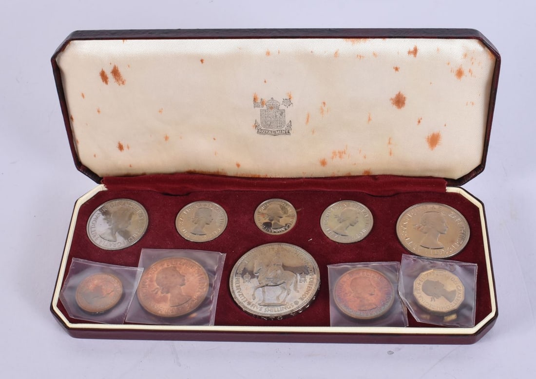 A 1953 CORONATION PROOF COIN SET. 19 cm wide. (1 of 5)