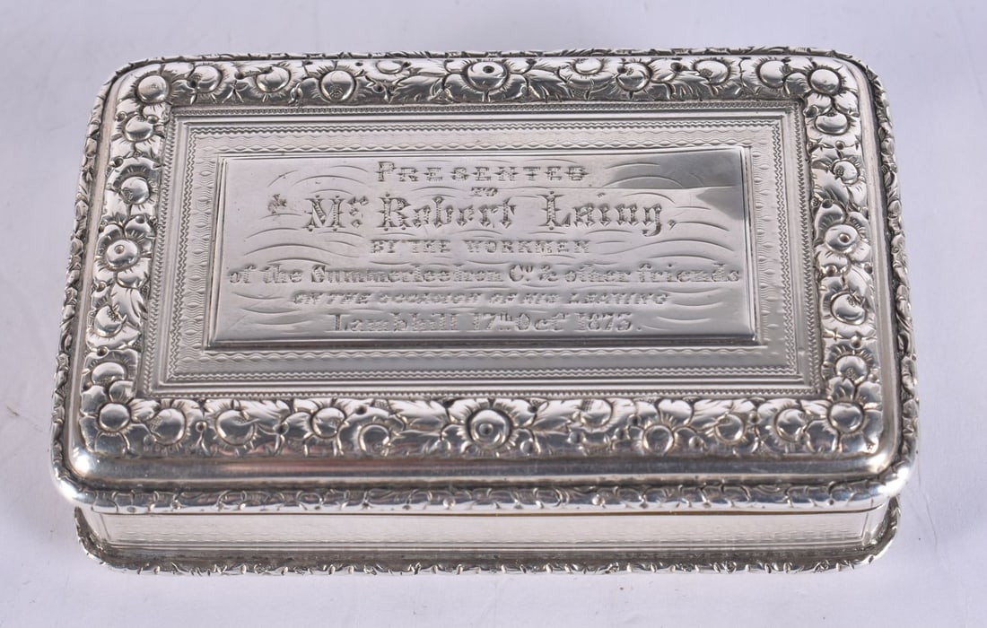 A VICTORIAN SILVER SNUFF BOX by Edward Edwards. London 1842. 138 grams. 8.5 cm x 5.5 cm. (1 of 6)