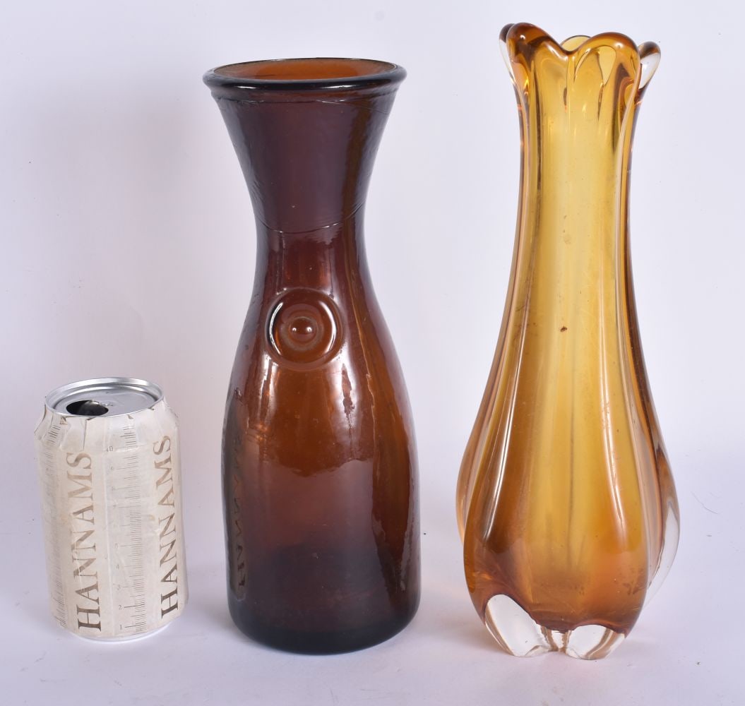 TWO VINTAGE GLASS VASES. Largest 28 cm high. (2) (1 of 4)