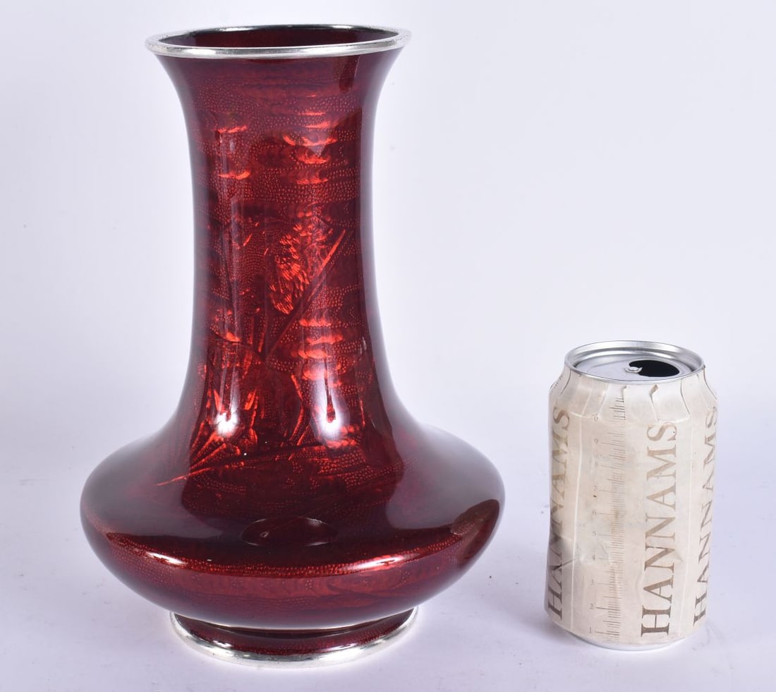 A JAPANESE TAISHO PERIOD CLOISONNE ENAMEL ANDO VASE. 24 cm. 14 cm.: A JAPANESE TAISHO PERIOD CLOISONNE ENAMEL ANDO VASE. 24 cm. 14 cm.