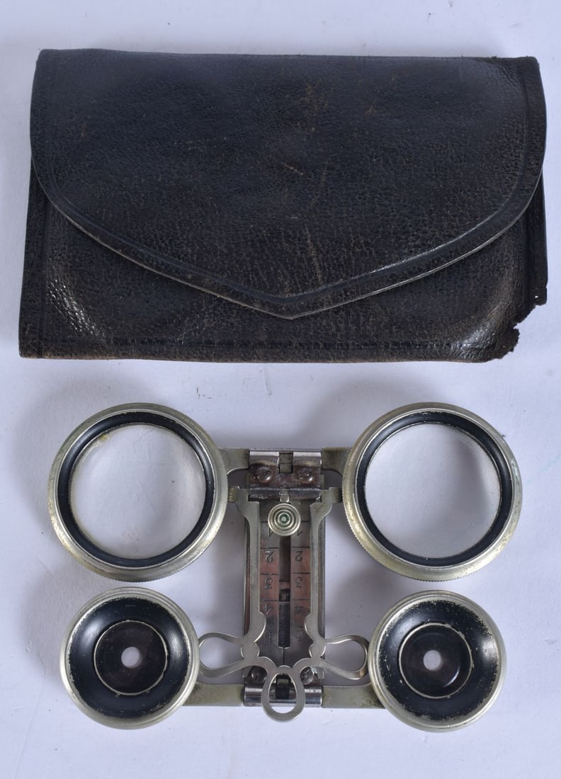AN UNUSUAL PAIR OF VINTAGE OPTICAL QUAD LENS GLASSES. 11 cm wide. (1 of 6)