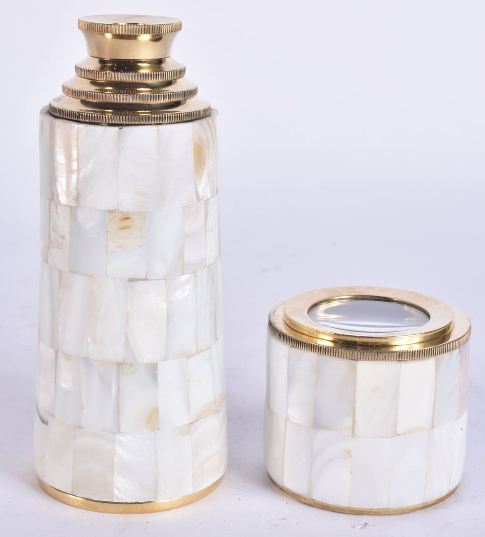 A MOTHER OF PEARL TELESCOPE. 44 cm long extended. (1 of 2)