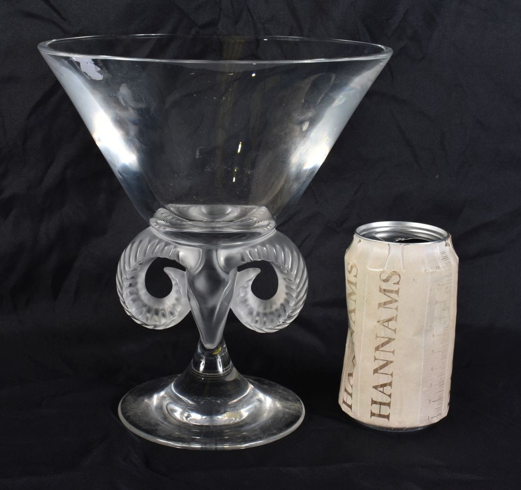 A LARGE FRENCH LALIQUE GLASS RAM VASE. 22 cm x 17.5 cm. (1 of 6)
