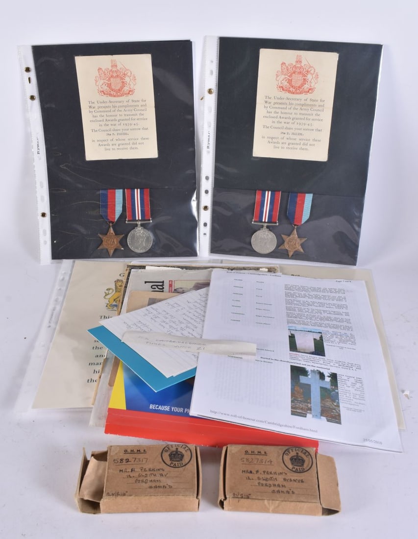 A LIMITED EDITION SILVER JUBILEE CUP. 445 grams. 19 cm high.: A LIMITED EDITION SILVER JUBILEE CUP. 445 grams. 19 cm high.