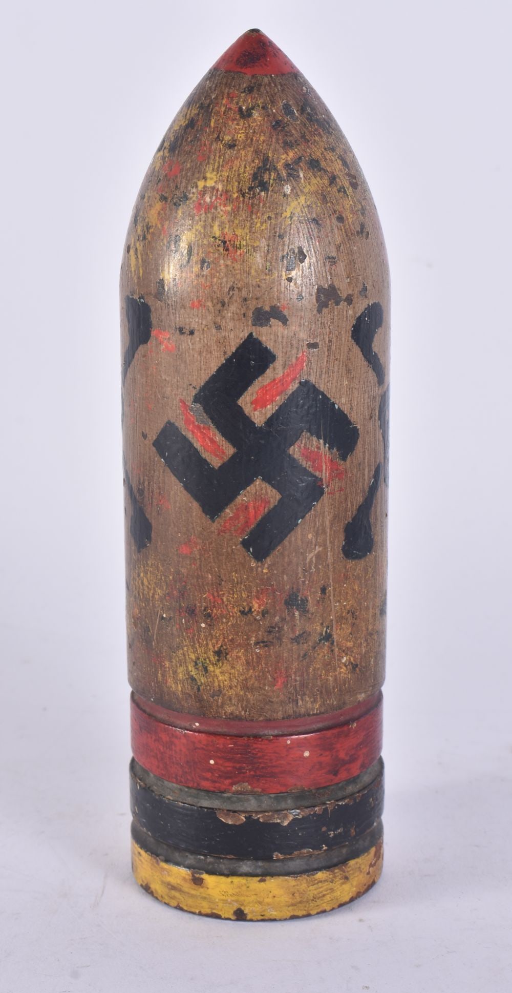 A LOVELY GERMAN MILITARY INTEREST TRENCH ART PAINTED AMMUNITION. 18 cm high. (1 of 5)