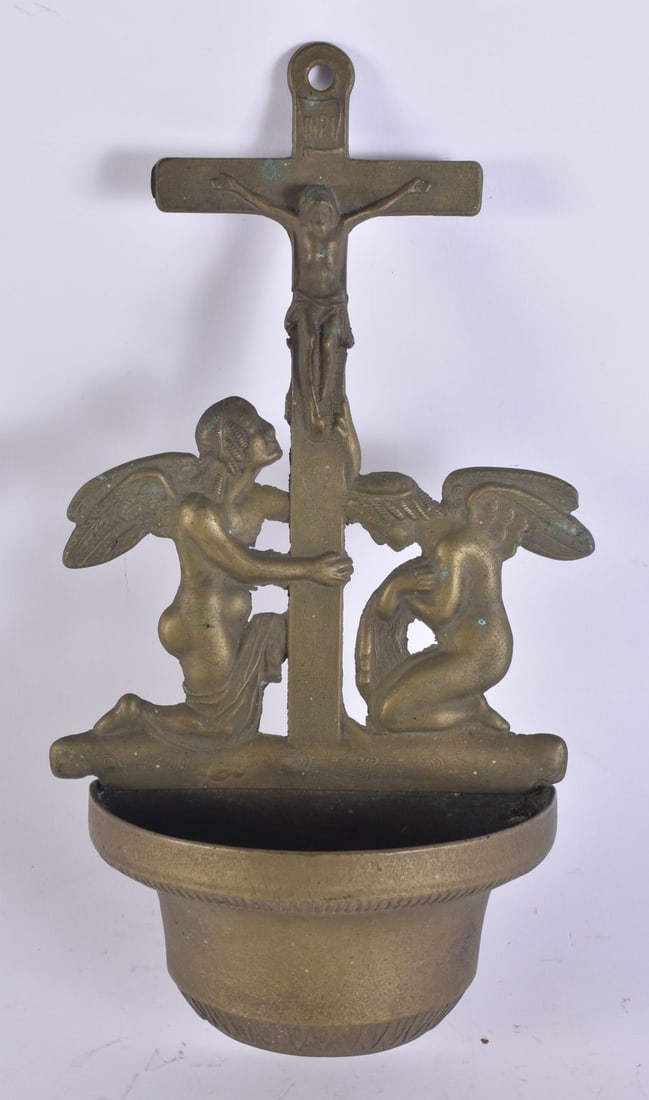 AN ANTIQUE CONTINENTAL BRONZE FONT CRUCIFIX. 30 cm x 12 cm. (1 of 4)