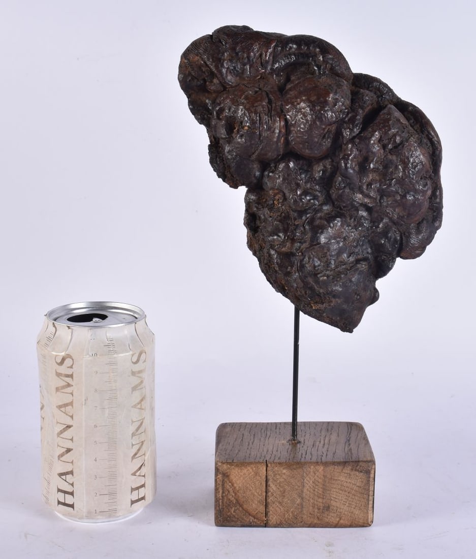 A 19TH CENTURY CHINESE CARVED ROOTWOOD SCHOLARS BOULDER Qing. 28 cm high.: A 19TH CENTURY CHINESE CARVED ROOTWOOD SCHOLARS BOULDER Qing. 28 cm high.