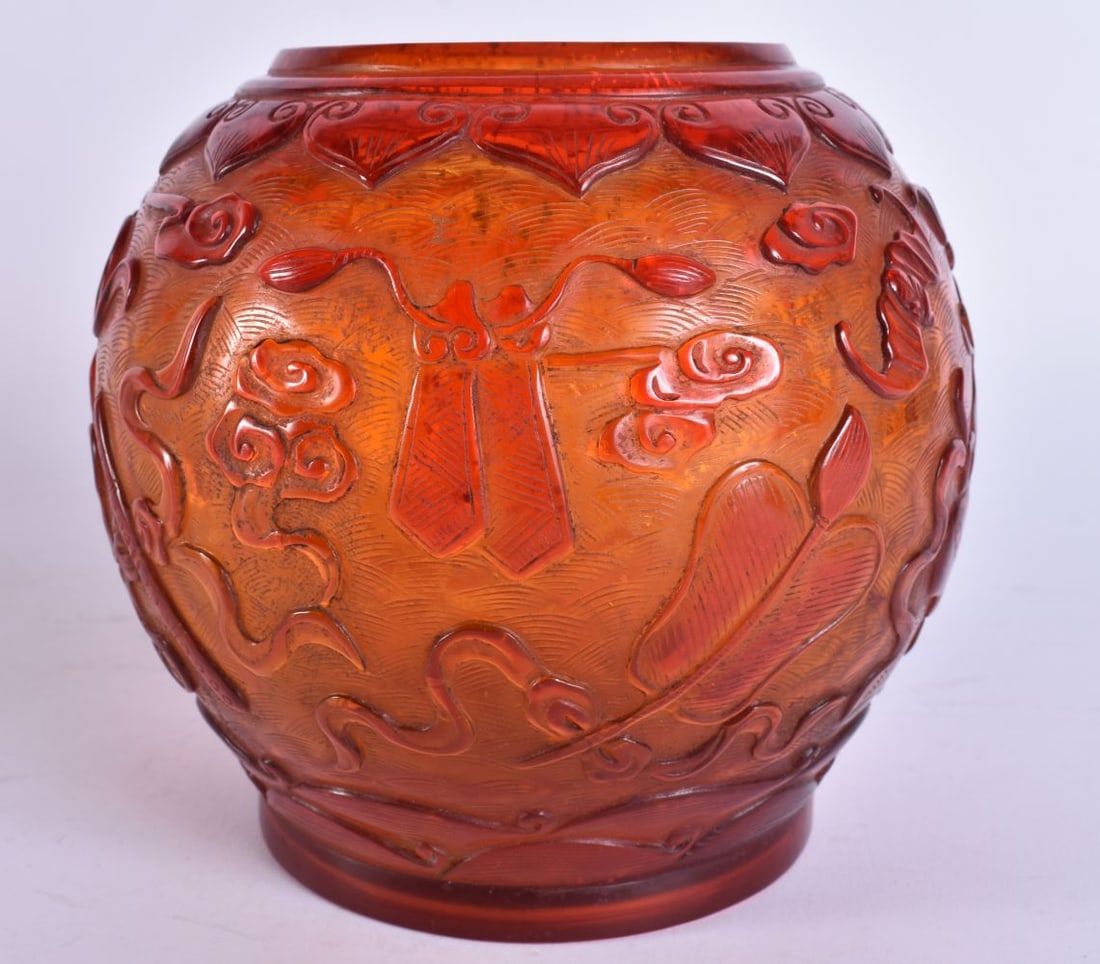 A LATE 19TH CENTURY CHINESE PEKING GLASS GINGER JAR bearing Qianlong marks to base. 15 cm x 13 cm. (1 of 5)