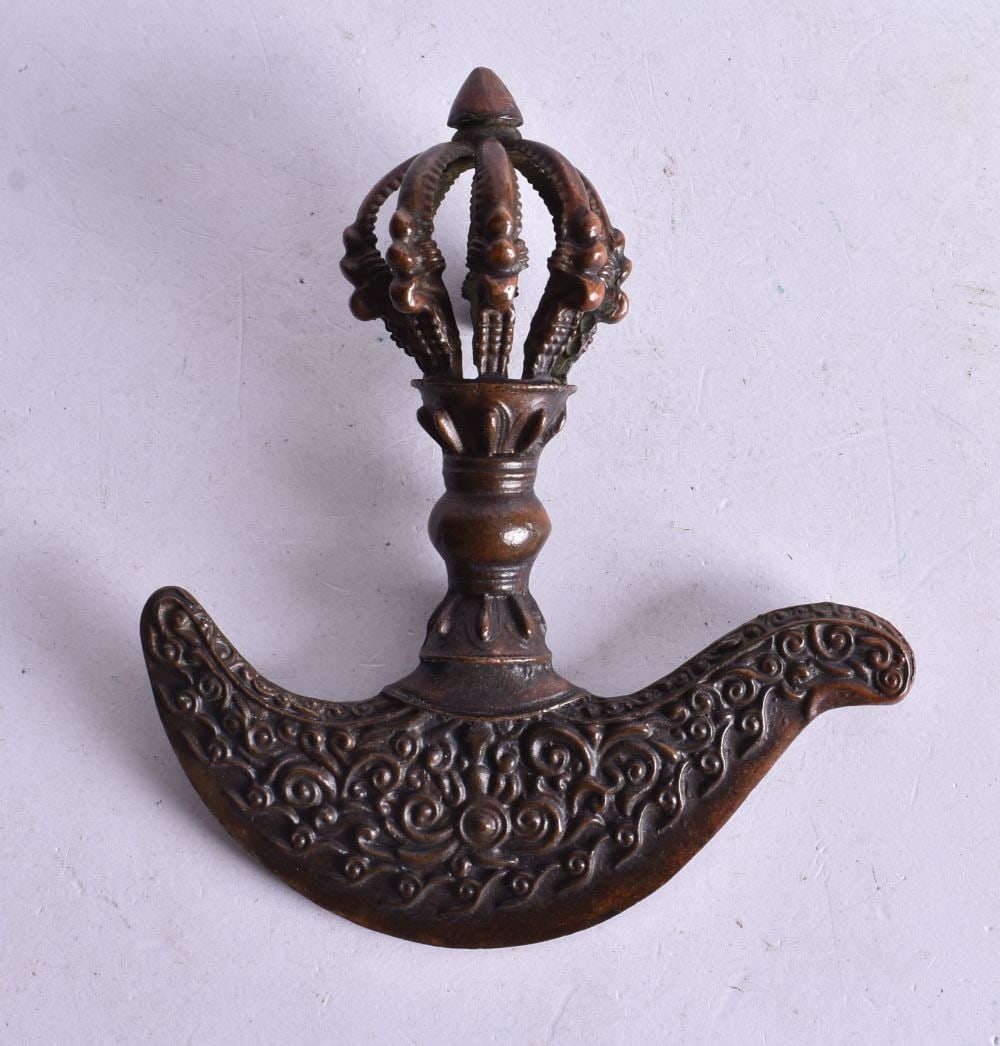 A Bronze Tibetan Style Kartika. 10cm x 11cm x 3cm: A Bronze Tibetan Style Kartika. 10cm x 11cm x 3cm