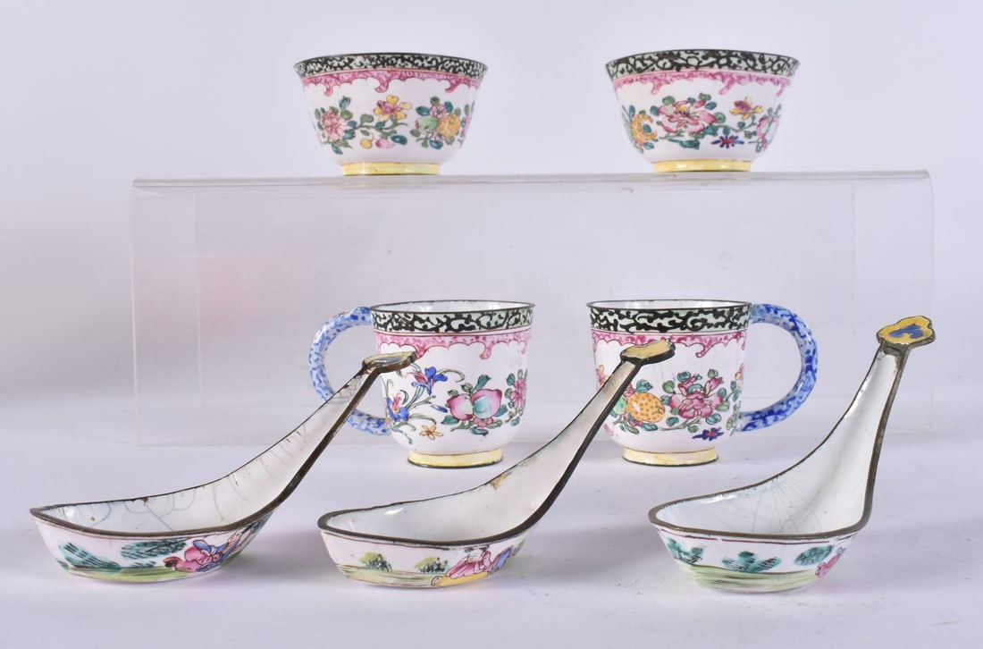 ASSORTED 18TH CENTURY CHINESE CANTON ENAMEL WARES Qianlong. Largest 10.5 cm wide. (7) (1 of 5)
