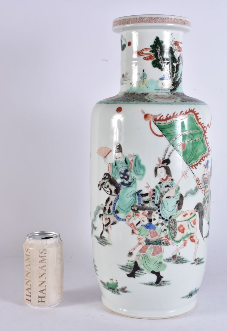 A LARGE CHINESE FAMILLE VERTE PORCELAIN ROLWAGEN VASE. 45.5 cm high. (1 of 6)