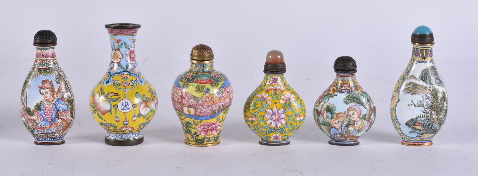 FIVE CHINESE CANTON ENAMEL SNUFF BOTTLES AND STOPPERS together with a similar vase. Largest 8.5 cm h (1 of 16)