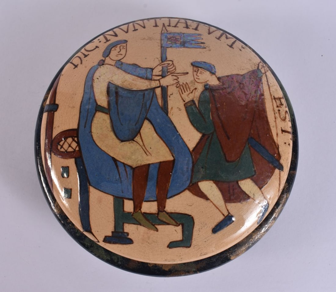 A BAYEUX TAPESTRY POTTERY POT AND COVER. 18 cm wide. (1 of 6)