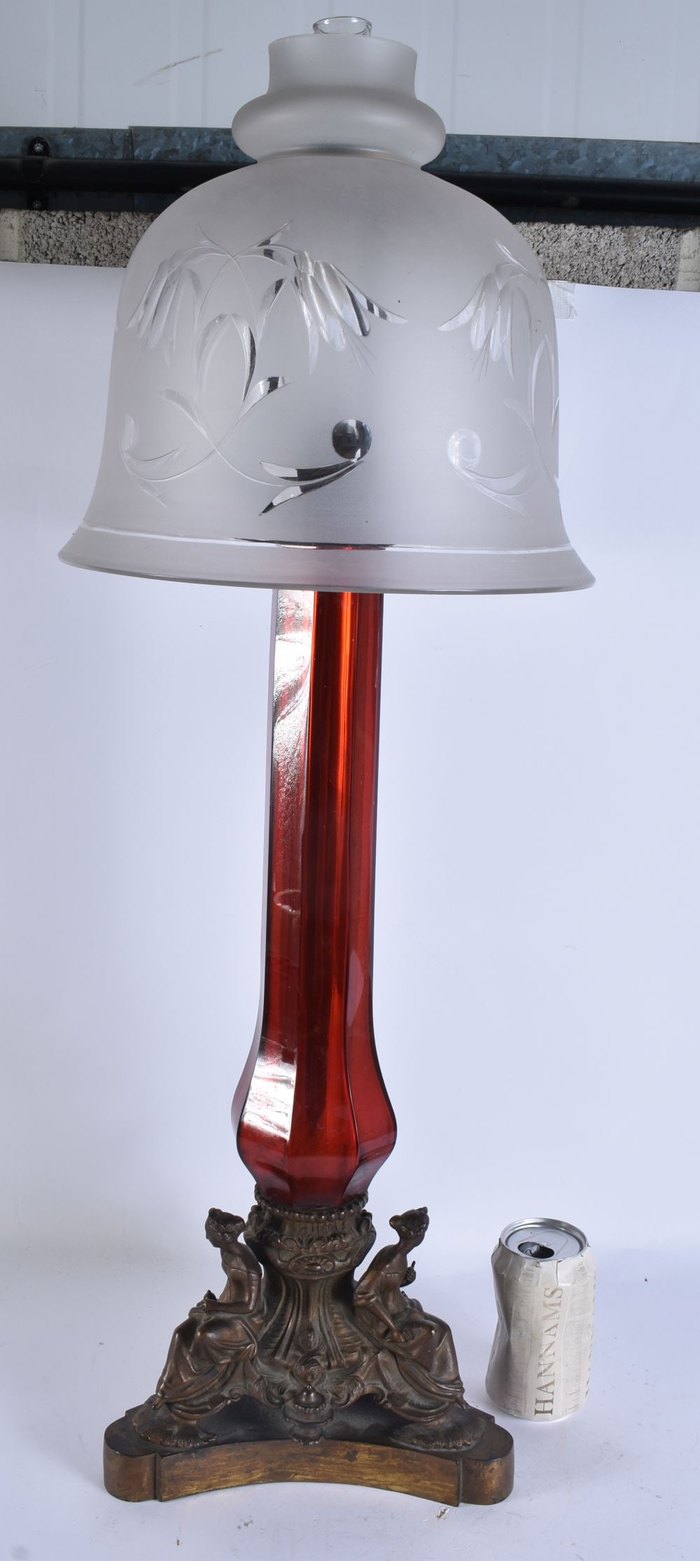 A LARGE ANTIQUE COUNTRY HOUSE RUBY GLASS OIL LAMP. 74 cm high excluding shade. (1 of 6)