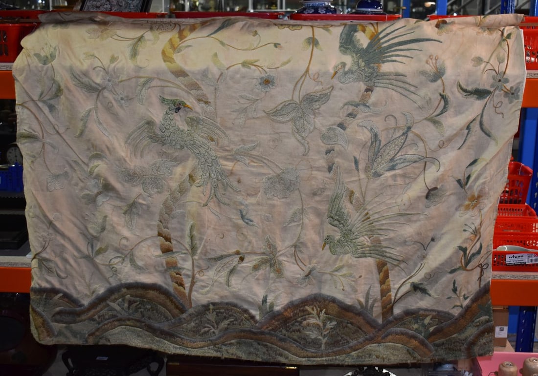 A 19TH CENTURY COUNTRY HOUSE HANGING TAPESTRY decorated with birds in flight. 140 cm x 110 cm.: A 19TH CENTURY COUNTRY HOUSE HANGING TAPESTRY decorated with birds in flight. 140 cm x 110 cm.