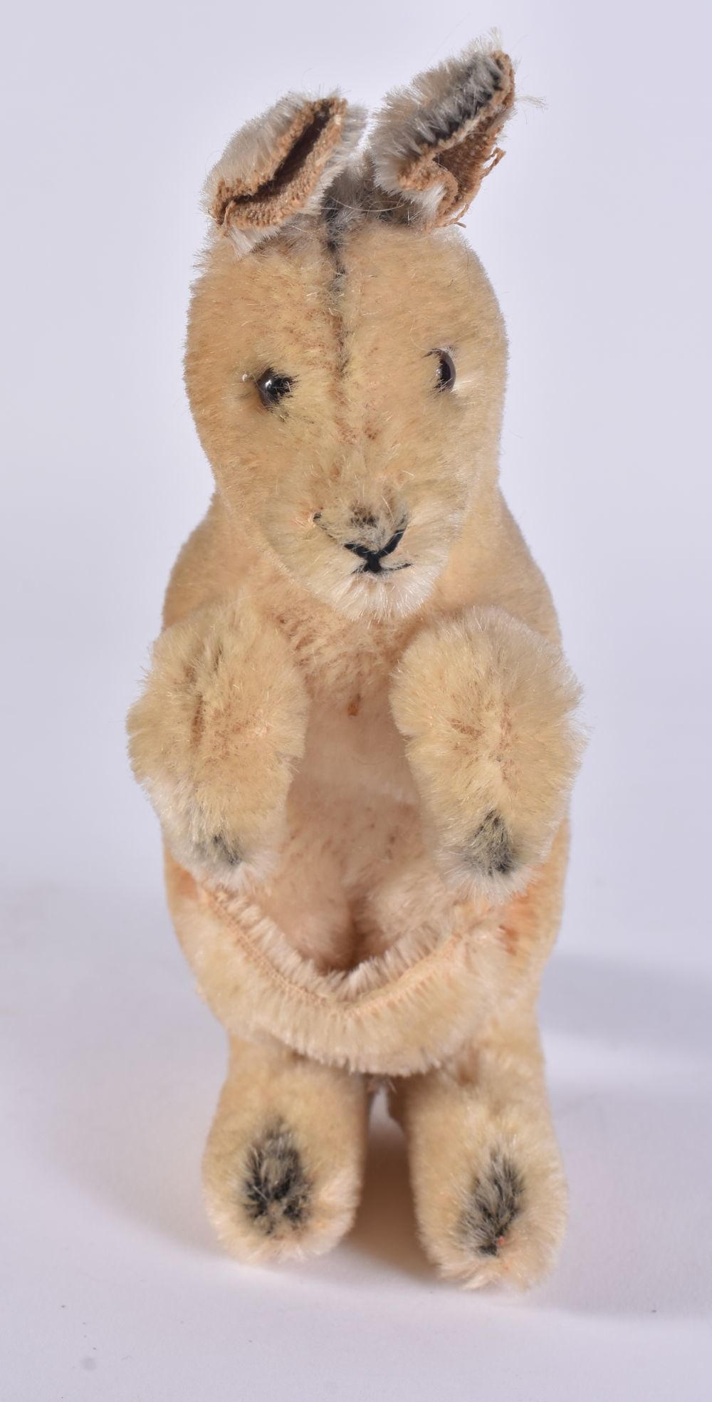 A STEIFF KANGAROO. 14 cm high. (1 of 5)