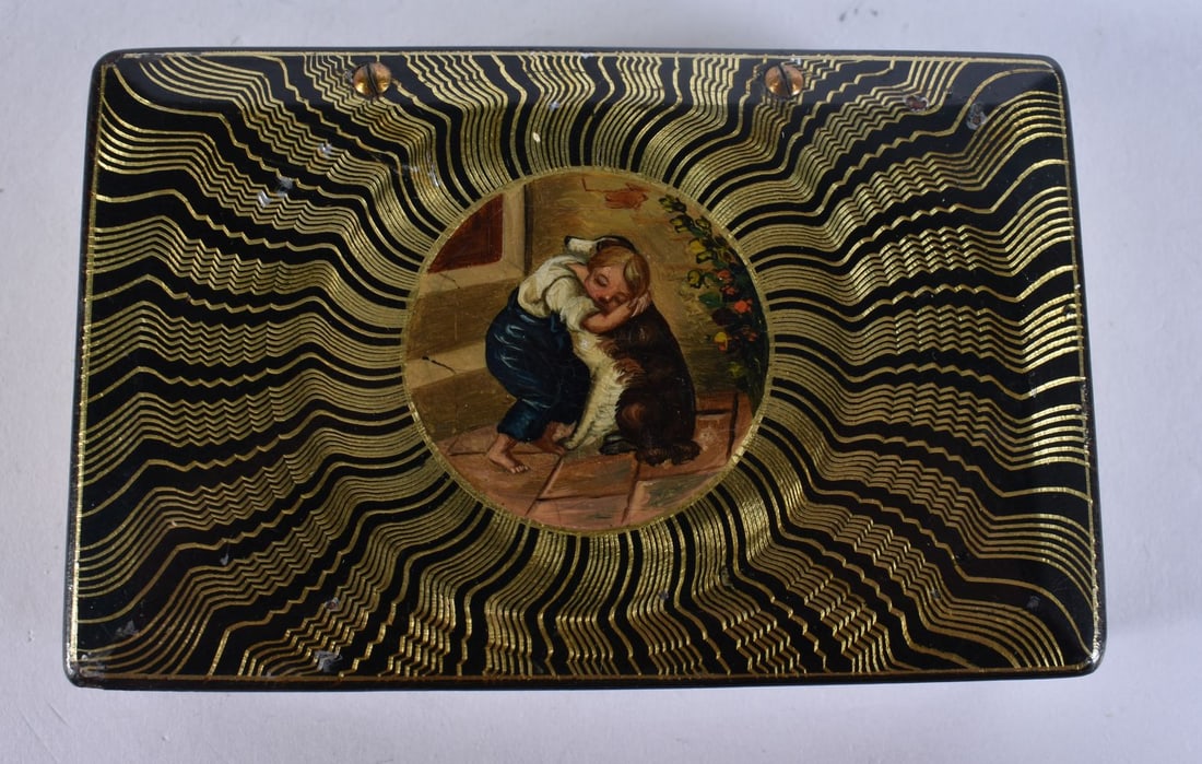 A FINE AND UNUSUAL EARLY VICTORIAN LACQUERED AND PAINTED SNUFF BOX. 9 cm x 9 cm. (1 of 3)