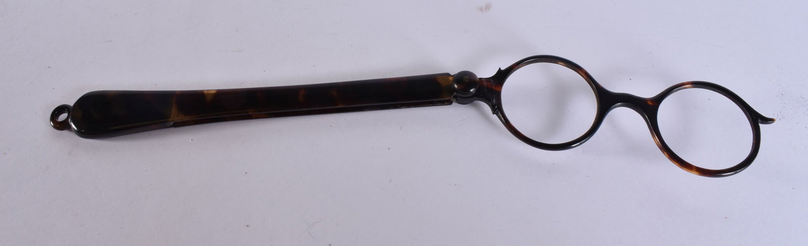 A PAIR OF TORTOISESHELL LORGNETTES. 33 cm long. (1 of 1)