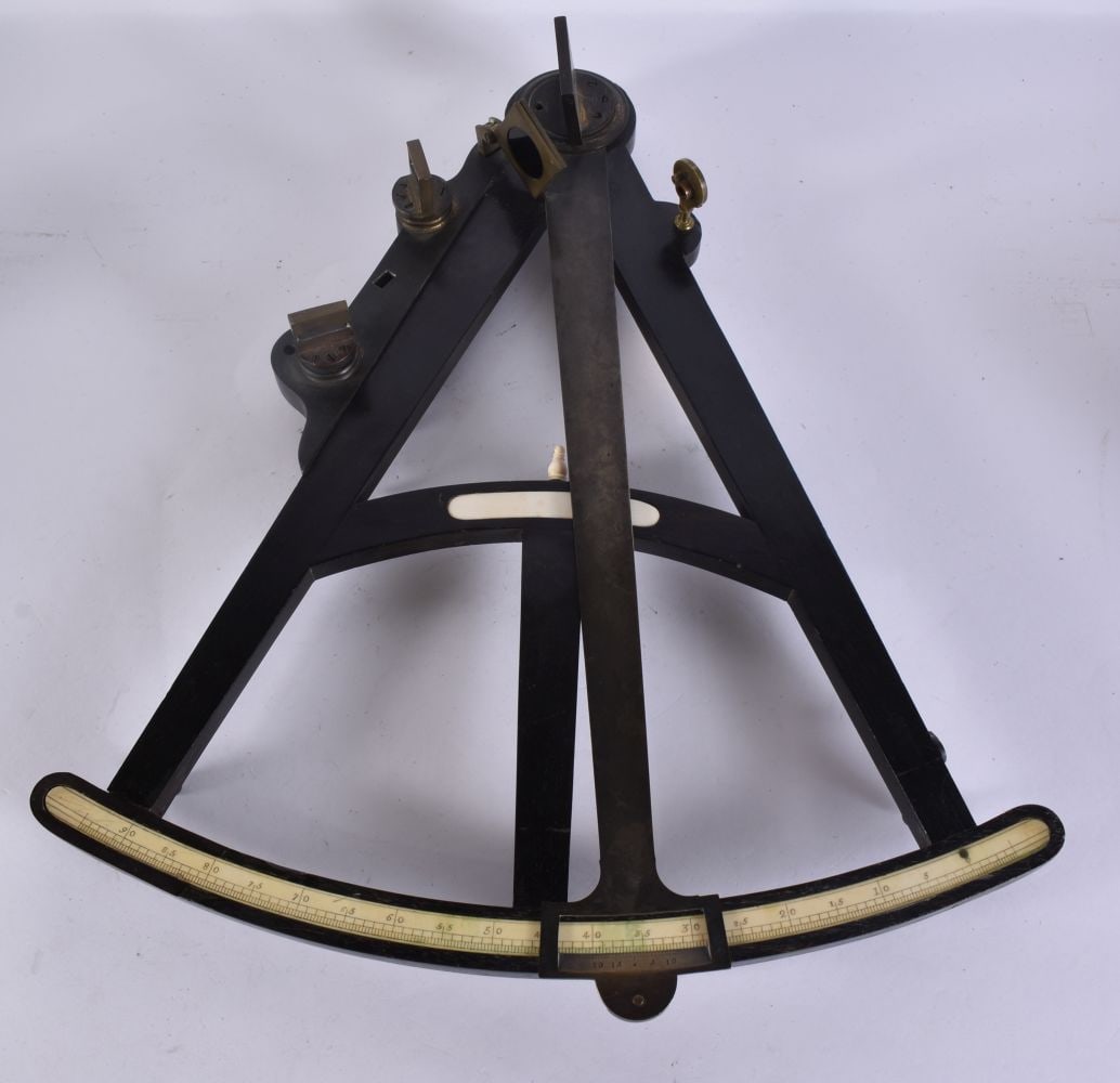 A LARGE 18TH/19TH CENTURY NAVIGATIONAL QUADRANT INSTRUMENT. 45 cm x 35 cm. (1 of 4)