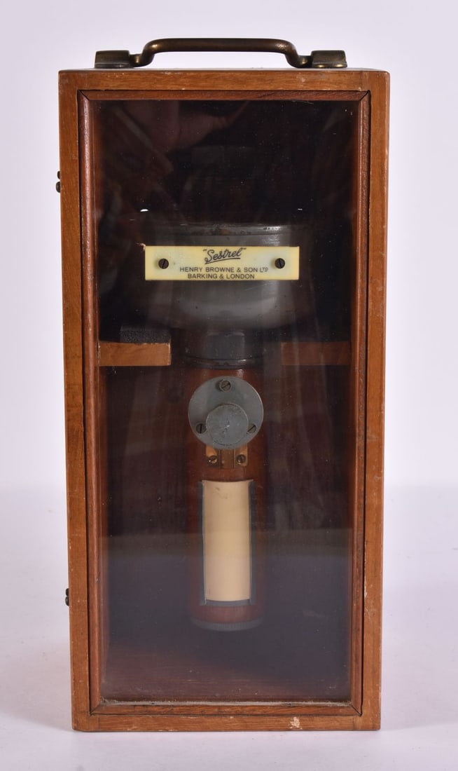 AN UNUSUAL SESTREL HENRY BROWNE & SONS INSTRUMENT. 30 cm x 12 cm. (1 of 3)
