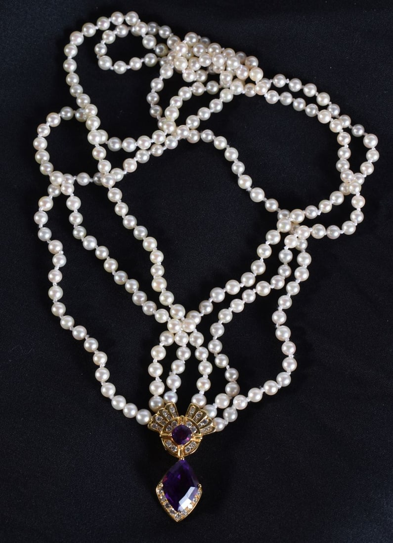 AN 18CT GOLD PEARL AMETHYST AND DIAMOND NECKLACE. 34.2 grams. Clasp approx 12 grams. 38 cm long. (1 of 4)