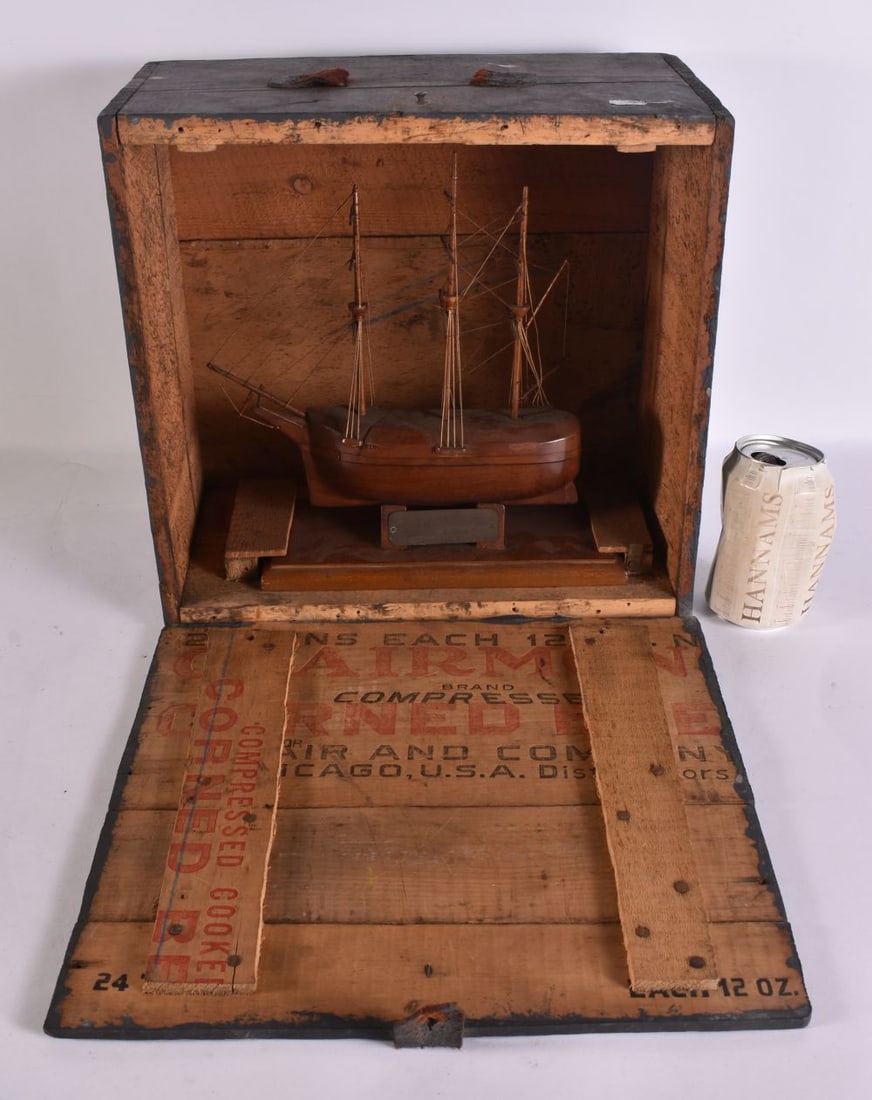 A VERY RARE EARLY 20TH CENTURY PITCAIRN ISLANDS MODEL OF THE BOUNTY SHIP Maritime interest. Boat 23 (1 of 6)