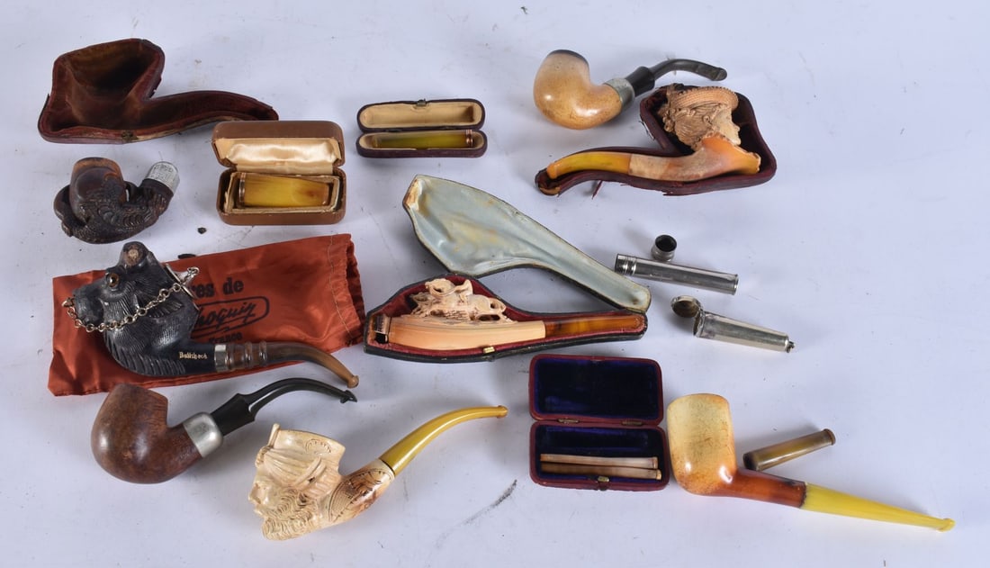 ASSORTED MEERSCHAUM PIPES etc. (qty): ASSORTED MEERSCHAUM PIPES etc. (qty)