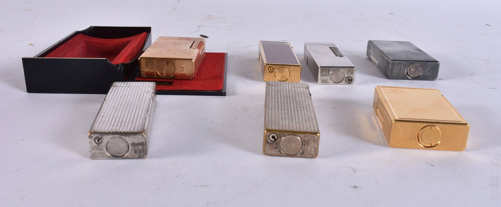 DUNHILL AND ST DUPONT LIGHTERS. (qty): DUNHILL AND ST DUPONT LIGHTERS. (qty)