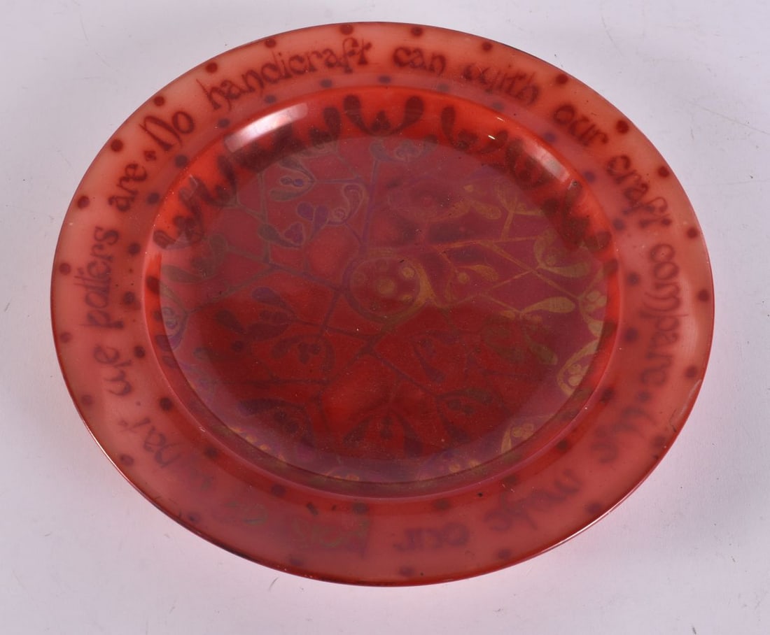 AN ENGLISH ARTS AND CRAFTS POTTERY PLATE with handicraft motto to border. 26 cm wide.: AN ENGLISH ARTS AND CRAFTS POTTERY PLATE with handicraft motto to border. 26 cm wide.