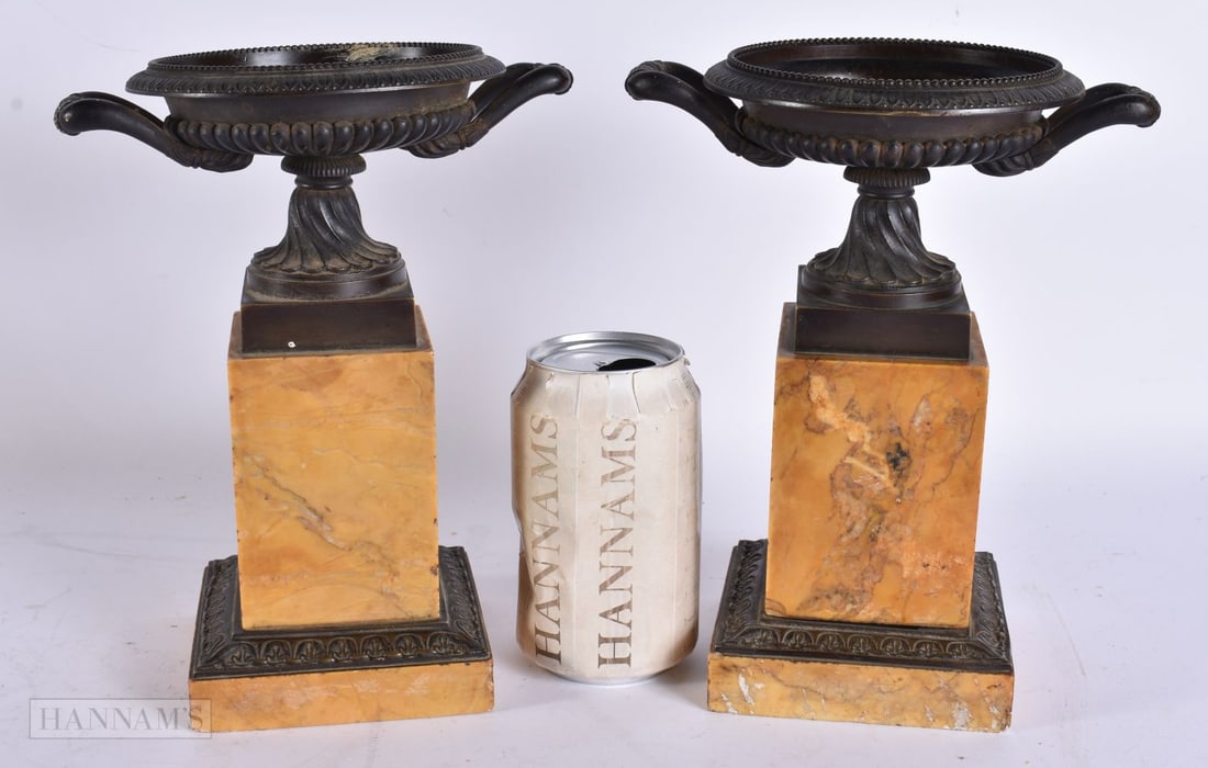 A PAIR OF 19TH CENTURY EUROPEAN GRAND TOUR BRONZE SIENNA MARBLE TAZZA. 22 cm x 15 cm.: A PAIR OF 19TH CENTURY EUROPEAN GRAND TOUR BRONZE SIENNA MARBLE TAZZA. 22 cm x 15 cm.