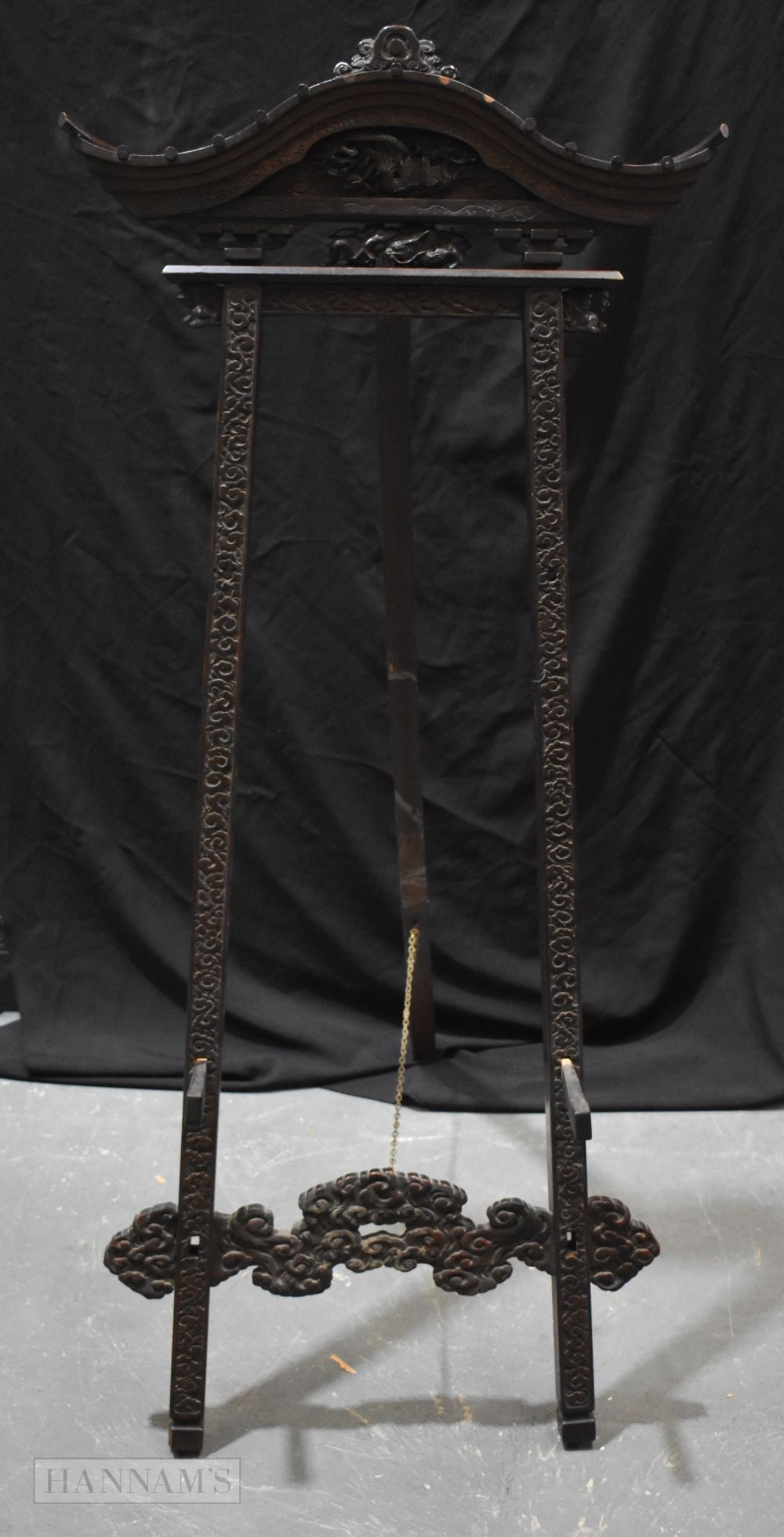 A RARE 19TH CENTURY JAPANESE MEIJI PERIOD CARVED WOOD DRAGON EASEL. 138 cm x 63 cm. (1 of 6)