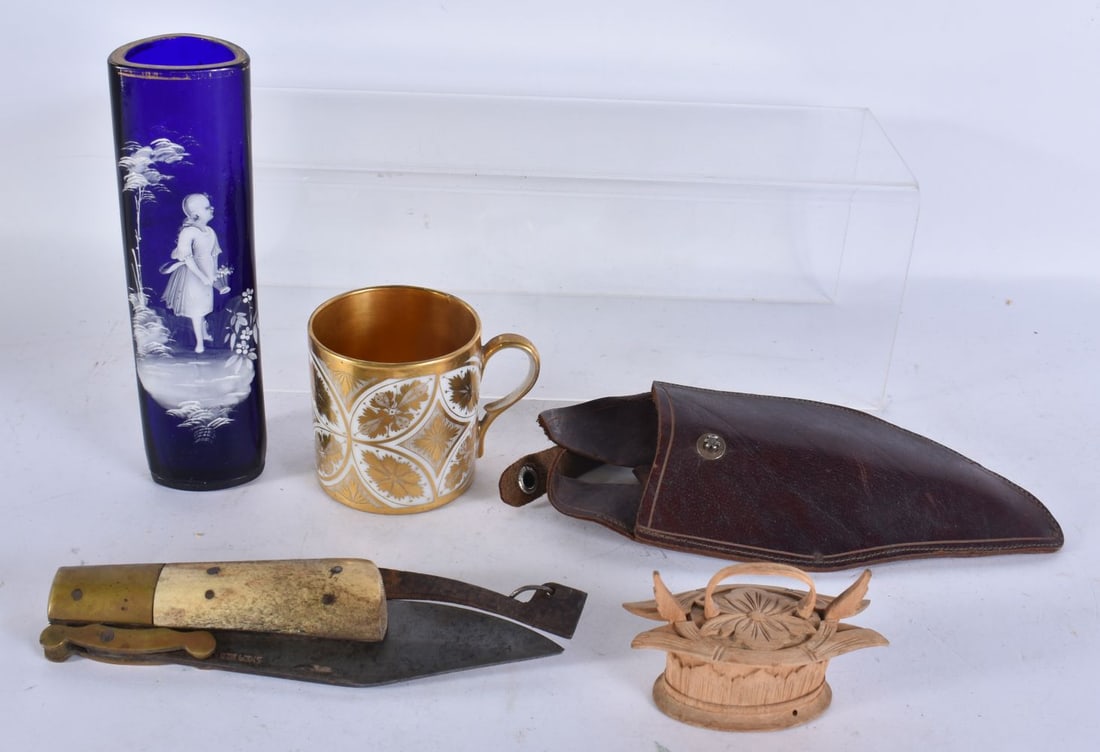 AN ANTIQUE BOHEMIAN MARY GREGORY GLASS VASE etc. (4) (1 of 3)