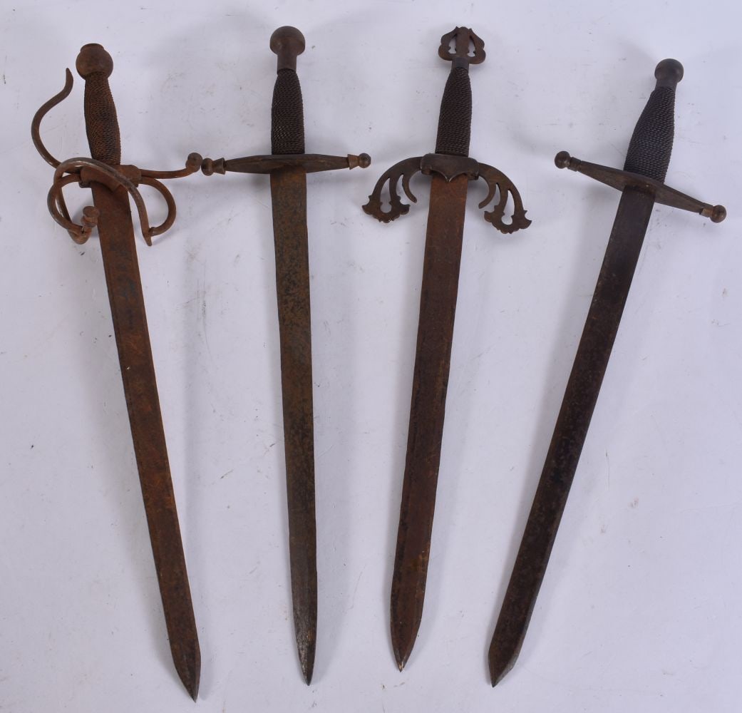 FOUR CONTINENTAL KNIVES. 42 cm long. (4) We are UNABLE to offer in-House shipping on this Lot (1 of 5)