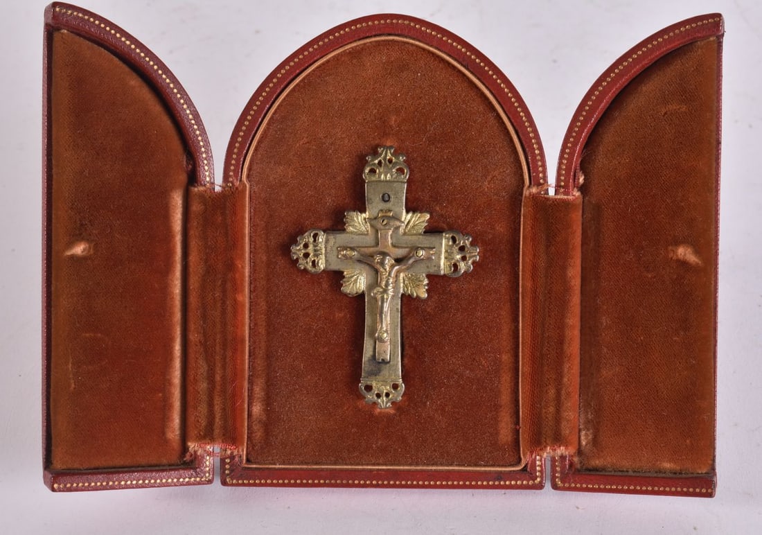 AN 18TH/19TH CENTURY EUROPEAN PAKTONG TRAVELLING RELIQUARY. Box 12 cm x 8 cm.: AN 18TH/19TH CENTURY EUROPEAN PAKTONG TRAVELLING RELIQUARY. Box 12 cm x 8 cm.