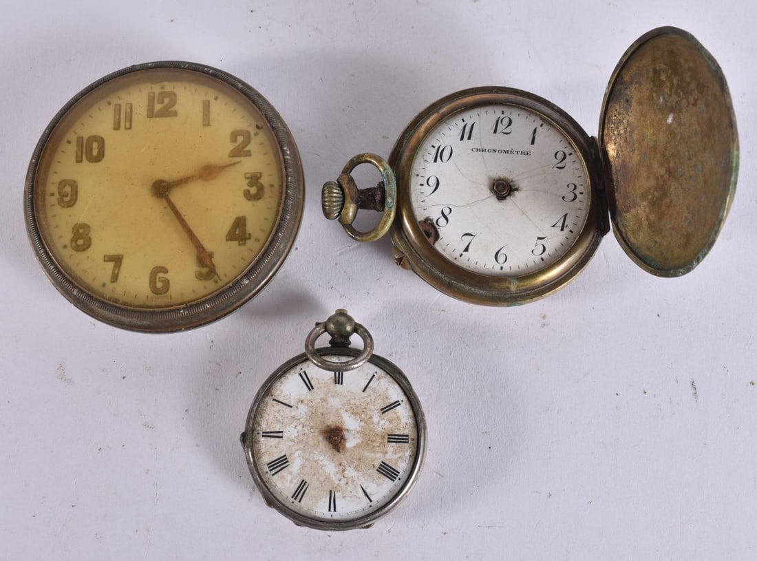 TWO ANTIQUE POCKET WATCHES and another. Largest 6 cm wide. (3) (1 of 6)