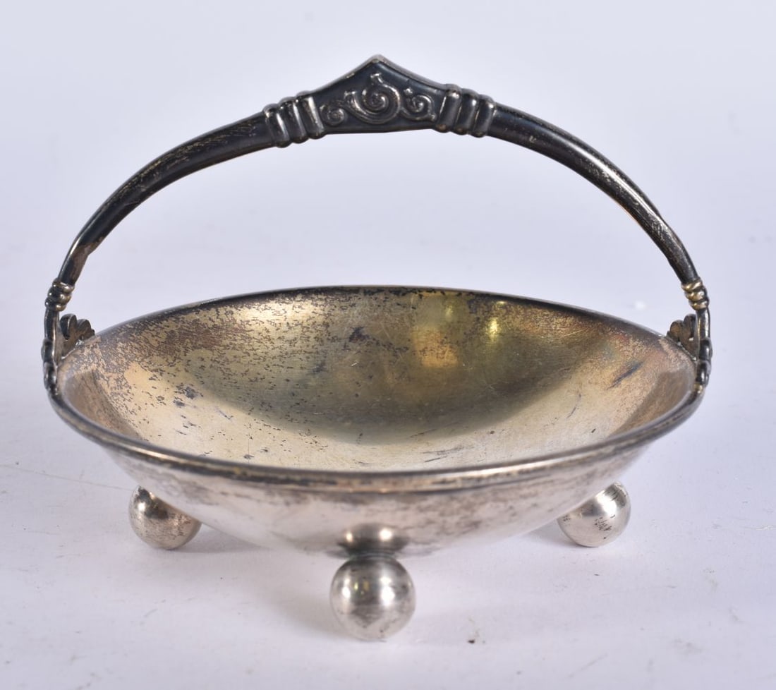 AN ANTIQUE RUSSIAN SILVER FABERGE BASKET. 108 grams. 10.5 cm x 7.75 cm. (1 of 4)