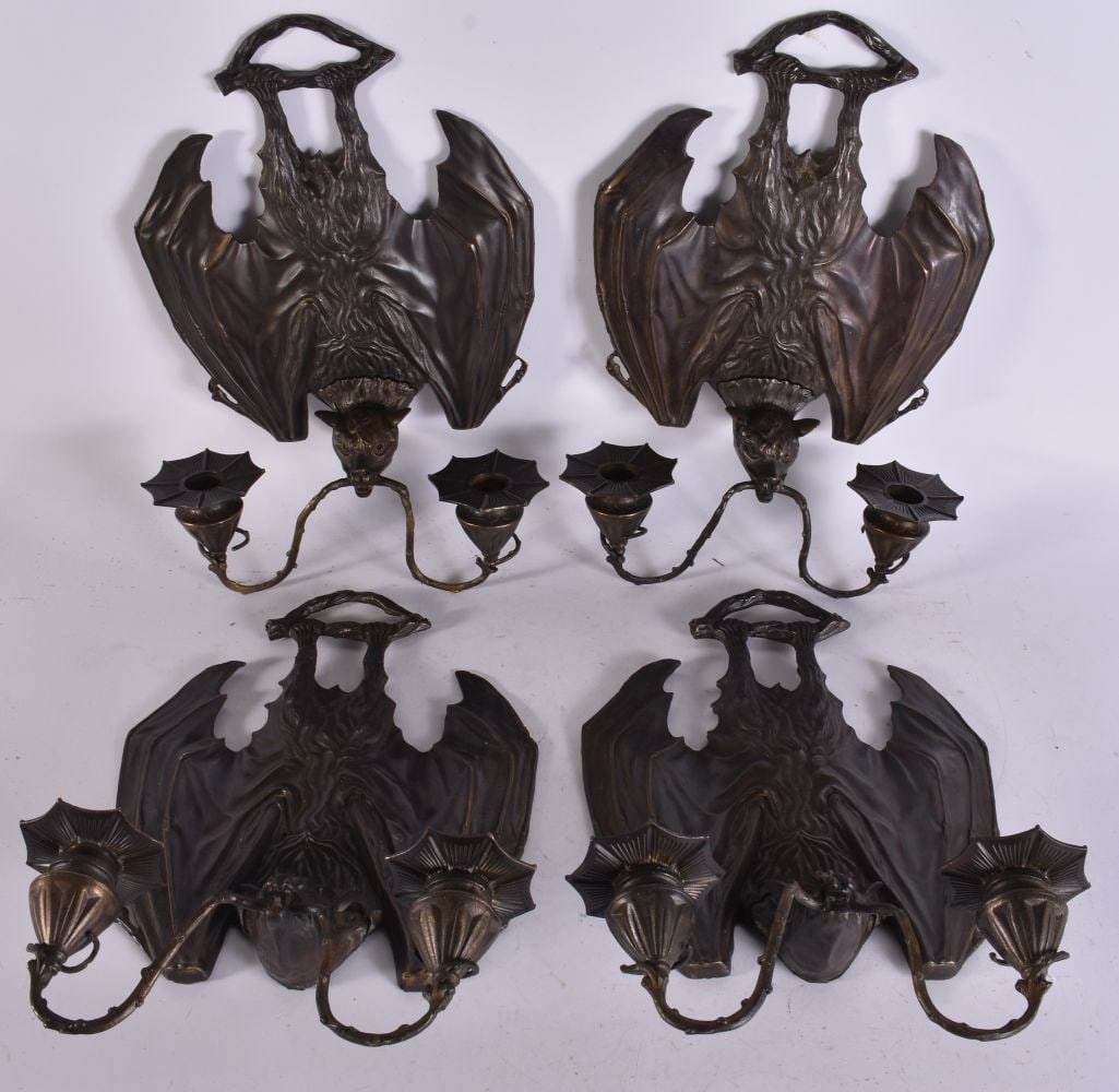 A SET OF FOUR CONTINENTAL BRONZE BAT WALL SCONCES. 35 cm x 22 cm. (1 of 4)