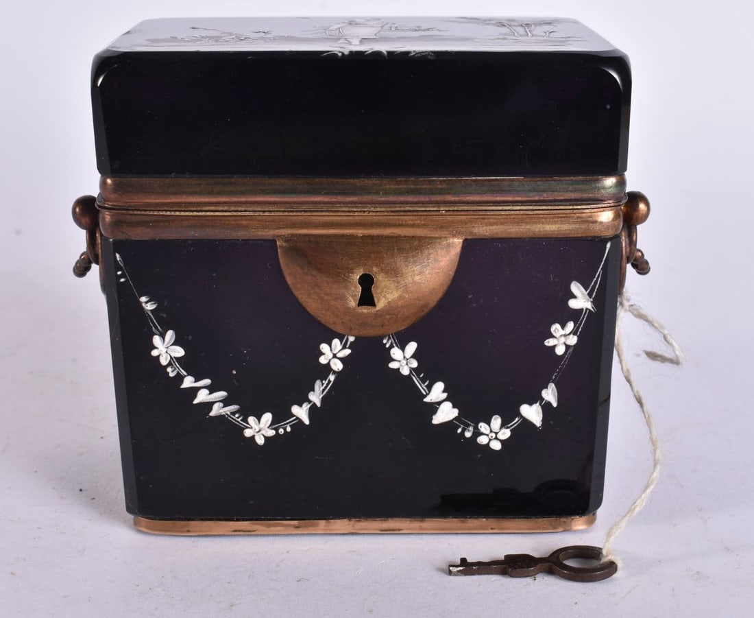 A VICTORIAN AMETHYST ENAMELLED GLASS CASKET. 10 cm x 10 cm.: A VICTORIAN AMETHYST ENAMELLED GLASS CASKET. 10 cm x 10 cm.