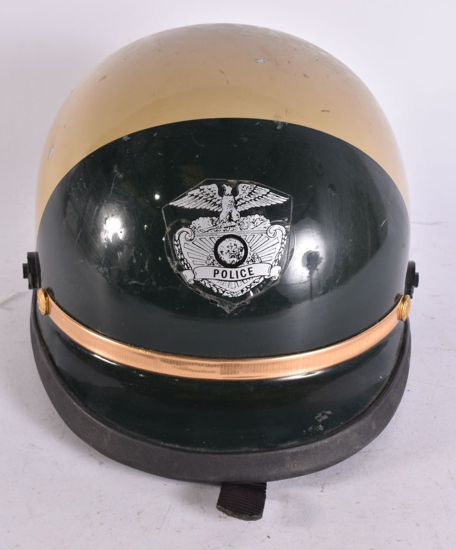 American Police Motorcycle Helmet With Liner And Strap. 27 cm x 15 cm.: American Police Motorcycle Helmet With Liner And Strap. 27 cm x 15 cm.