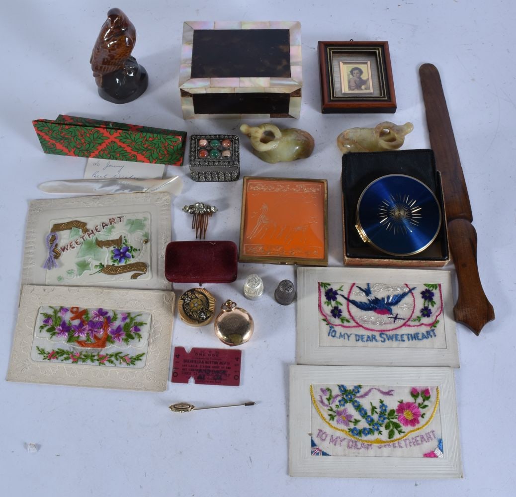 ASSORTED COLLECTABLES. (qty): ASSORTED COLLECTABLES. (qty)